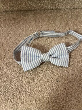 Toddler seersucker bow tie